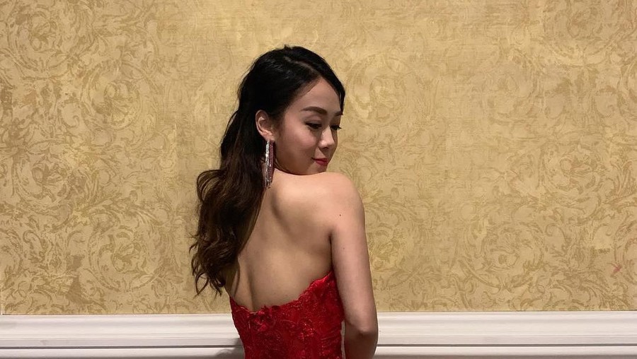 Jacqueline Wong mengalami kerugian besar akibat video berciuman dengan suami orang bocor ke publik.