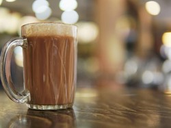 Cara Membuat Teh Tarik yang Pekat Creamy, Gampang Dicontek!