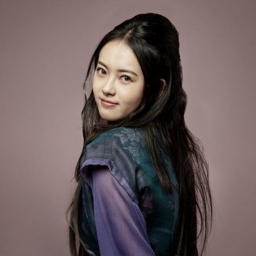 Go Ara Resmi Gabung Agensi Yoo Yeon Seok & Lee Dong Wook