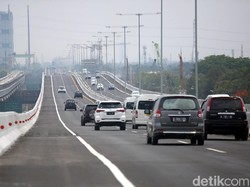 Tol Layang Jakarta-Cikampek Dibuka Kembali, Lalin Ramai Lancar