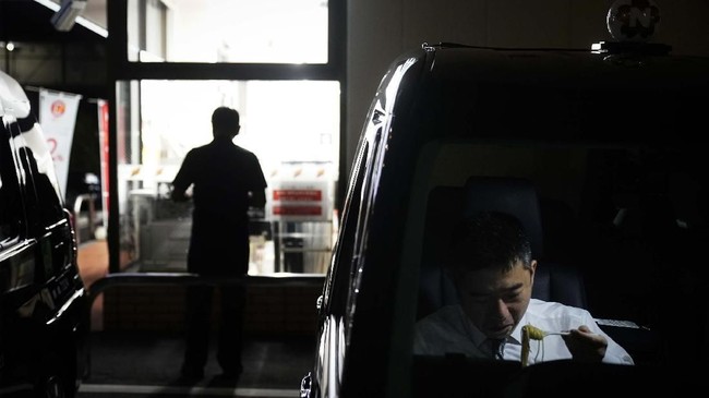 FOTO: Perhatian Tanpa Batas untuk Pelanggan ala Jepang
