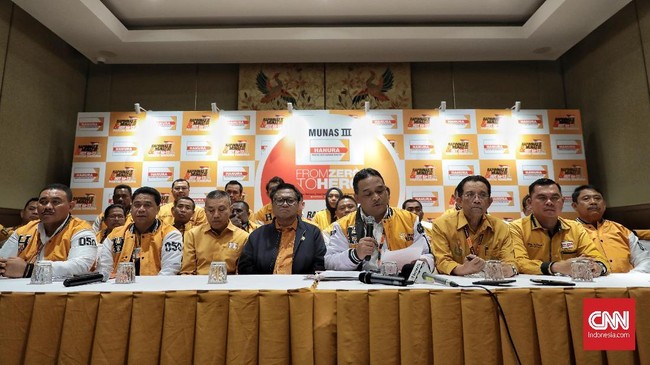 Politikus Hanura Inas Nasrullah Zubir meminta kubu Wiranto tak berniat menggelar Munaslub tandingan Munas yang mengukuhkan OSO sebagai ketua umum.