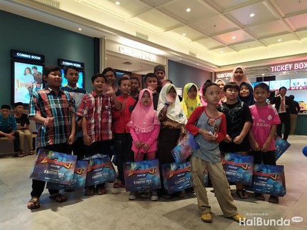 Keseruan Anak-anak Nobar 'Frozen II' Bersama CT Arsa Foundation