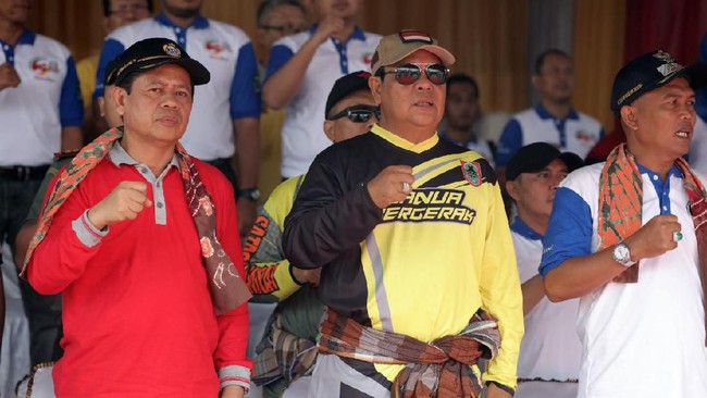 Memperingati Hari Kesetiakawanan Sosial Nasional (HKSN) 2019, Kemensos menyalurkan bantuan di berbagai daerah di Kalimantan Selatan.