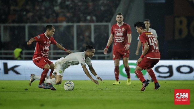 Rencana PSSI menggelar Liga 1 2021/2022 mulai 20 Agustus ditanggapi positif oleh Persija, Persebaya, Madura United, dan Arema FC.