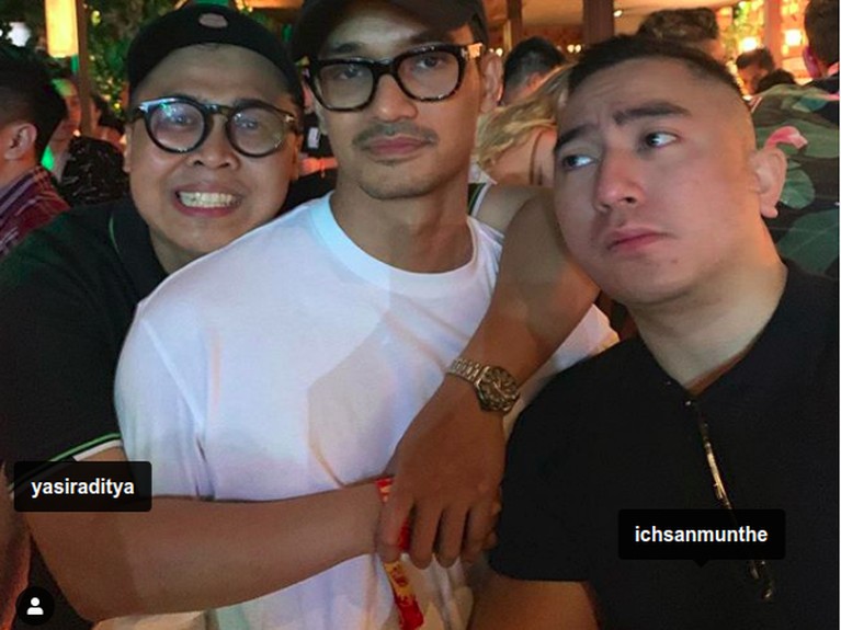 Ichsan Munthe sempat disebut-sebut sebagai sosok suami dari Vanessa Angel. Ichsan pun membantahnya. Namun, sosoknya terlanjur membuat publik penasaran. 