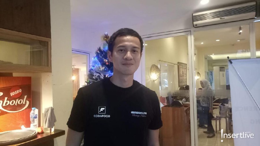 Alasan Kuat Herjunot Ali Memilih Jadi Vegan Herjunot Ali beberkan alasan menjadi seorang vegan.