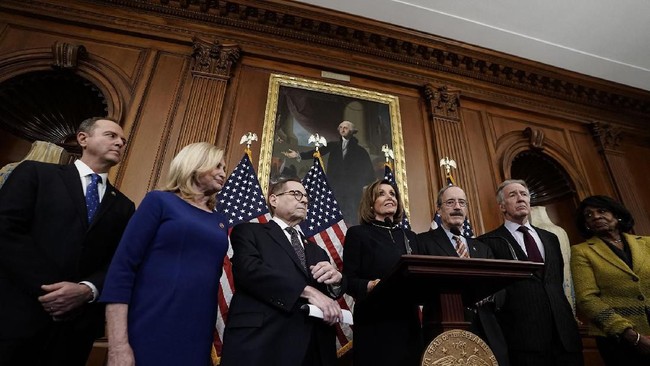 Dewan Perwakilan Rakyat AS akhirnya menyerahkan dokumen pemakzulan Presiden Donald Trump kepada Senat.