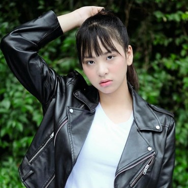 Zee JKT48 Minta Maaf Usai Beredar Video Ngevape