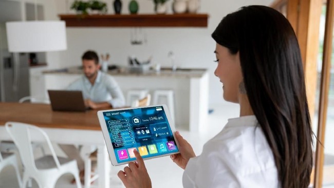 Setidaknya ada lima aplikasi yang dapat digunakan buat mengisi waktu senggang saat work from home (WFH).
