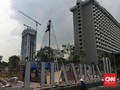 Pohon Natal Raksasa dan Nyanyian Rohani di Tengah Ibu Kota