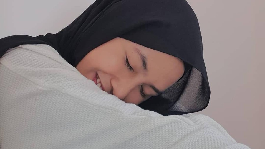 Lirik lagu Usik yang dinyanyikan oleh penyanyi pendatang baru Feby Putri Nilam Cahyani.