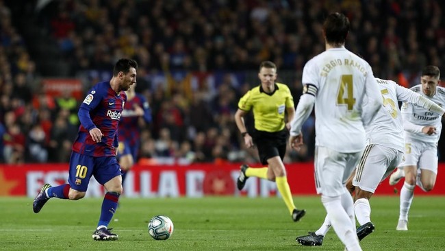Lionel Messi pada El Clasico 11 Maret 2007 menggemparkan dunia, karena berhasil mencetak tiga gol yang membuyarkan kemenangan Real Madrid.