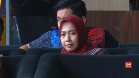 VIDEO: KPK Periksa Istri Eks Menpora Imam Nahrawi