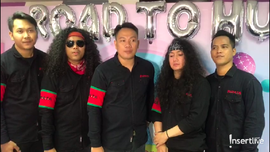 Vicky Prasetyo perkenalkan band metal miliknya, Kudeta.
