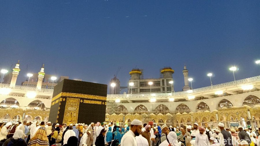 Suasana Umrah di Kakbah