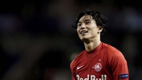 Minamino Belum Bisa Tampil di Laga Tahun Baru Liverpool