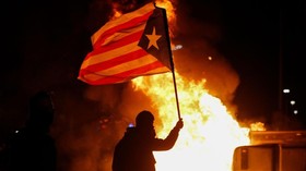 Massa Pro Separatis Catalonia Bentrok Saat Laga El Clasico