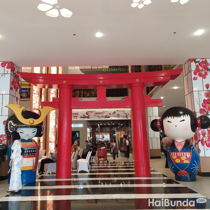 <p>Tepat hari ini, Jumat (20/12/2019), Transpark Mall Bintaro diresmikan langsung oleh Founder dan Chairman CT Corpora Chairul Tanjung dan Wakil Wali Kota Tangerang Selatan, Benyamin Davnie. (Foto: Yuni Ayu Amida)</p>