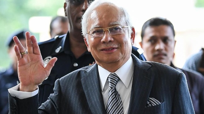Skandal lembaga investasi dana pemerintah 1Malaysia Development Berhad (1MDB) belakangan Kembali menjadi sorotan lantaran dinilai lembaga serupa Danantara.