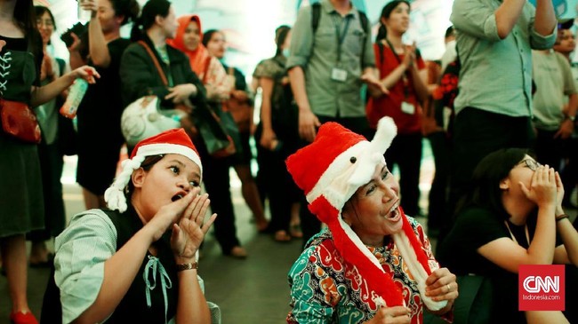 Kanwil Kemenag Sumbar meluruskan soal larangan perayaan Natal yang ramai diberitakan terjadi di wilayahnya.