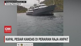VIDEO: Kapal Pesiar Kandas di Perairan Raja Ampat