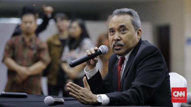 Dewan Pengawas KPK menyatakan bakal mengevaluasi pimpinan KPK terkait polemik keberadaan tersangka Harun Masiku.