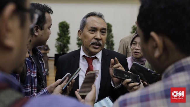 Anggota Dewas KPK Syamsuddin Haris mengaku aneh kalau hal tersebut dipermasalahkan oleh Wakil Ketua KPK Nurul Ghufron yang melaporkan koleganya Albertina Ho.