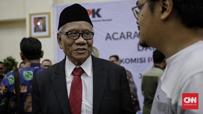 Dewas mengklaim tidak berwenang sampai memeriksa dugaan tindak pidana Lili. Menurutnya, Dewas sekadar memeriksa pelanggaran kode etik.