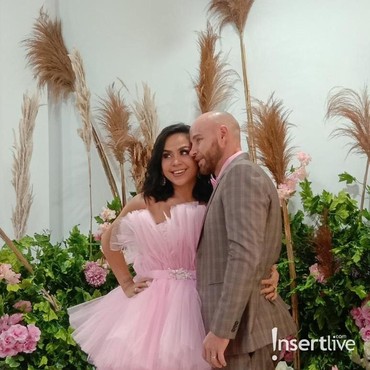 Tahun 2020 Beli Rumah, Melaney Ajak Keluarga Liburan ke Singapura