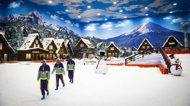 Intip Keseruan Ragam Wahana Trans Snow World Bintaro