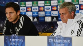 Adu Jurus Mourinho vs Lampard