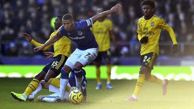 Everton bakal menjamu Arsenal di pekan ke-14 Liga Inggris,. Everton tengah moncer dalam dua laga sebelumnya, berbanding terbalik dengan The Gunners.