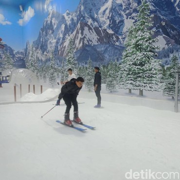 Dibuka Hari ini, Ini Lo Promo Tiket di Trans Snow World Bintaro