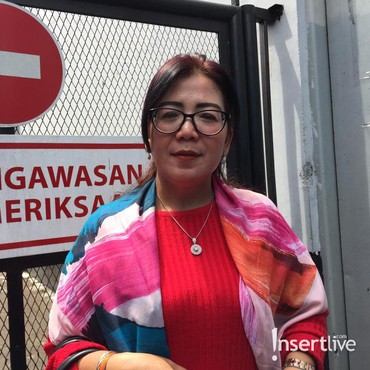 Kriss Hatta Bebas Jadi Kado Hari Ibu untuk Tuty Suratinah