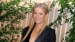 Demi Bisnis, Gwyneth Paltrow Rela Organ Intimnya Diendus Pegawai
