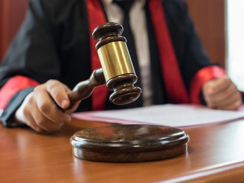 Bos Pabrik Narkoba Serang Dituntut Mati, Istri Dituntut Seumur Hidup