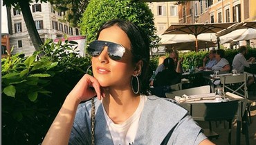 img-title Sultan Banget Nih, Tasya Farasya Bingung Lihat Uang Rp1000