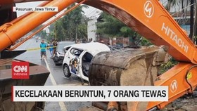 VIDEO: Kecelakaan Beruntun di Purwodadi, 7 Orang Tewas