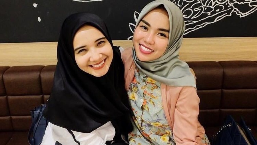 Medina Zein mengucapkan ulang tahun kepada Zaskia Sungkar yang menjadi pertanda adanya sinyal damai di antara keduanya.