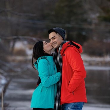 Selamat! 7 Tahun Menikah, Asmirandah Hamil Anak Pertama