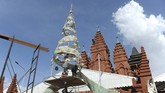 FOTO: Deretan Pohon Natal Unik di Nusantara Pohon Natal tak melulu berbentuk pohon berhias lampu dan lonceng. Sejumlah kelompok masyarakat dari berbagai daerah membuat pohon Natal unik.