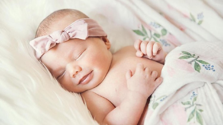 Nama bayi dari negara Jerman bisa menjadi referensi menamai si kecil, Bunda. Berikut 30 inspirasi nama bayi perempuan berawalan A dari negara Jerman.