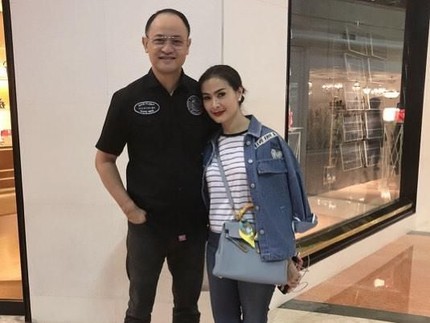 Penghasilan Lebih Besar, Iis Dahlia Beber Perlakuan Suami Saat di Rumah