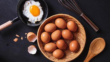 Bahaya Mengonsumsi Telur Pecah, Jangan Dibeli Walau Lebih Murah ya Bun