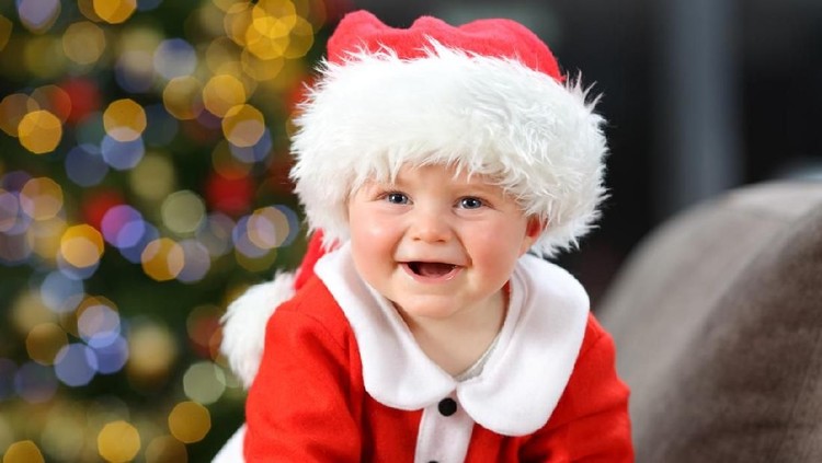 Jasper Calon jagoan kecil lahir saat Natal atau dekat Hari Raya Natal? Kalau belum punya pilihan nama bayi, cari inspirasi nama anak laki-laki di sini, Bunda.