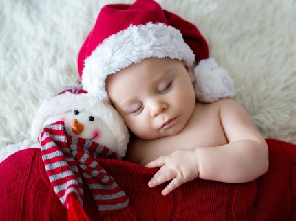 20 Inspirasi Nama Bayi Perempuan Bertema Natal