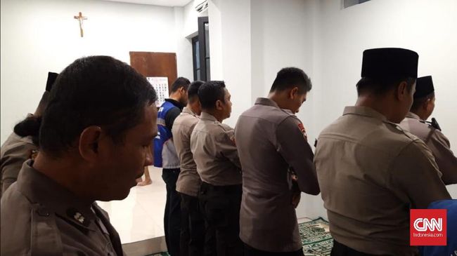 Gereja di Surabaya Sediakan Tempat Salat untuk Muslim