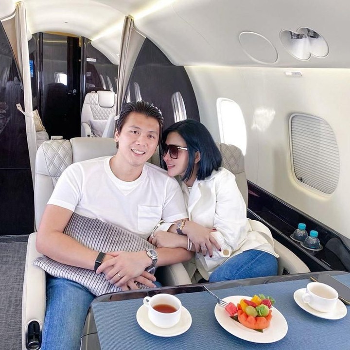 <p>Sejak menikah pada 27 Februari 2019, Syahrini dan Reino Barack memang kerap menghabiskan liburan berdua. (Foto: Instagram @princessyahrini)</p>