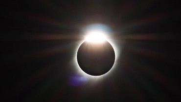 Siap-siap! Gerhana Matahari Cincin Akan Terjadi 26 Desember 2019